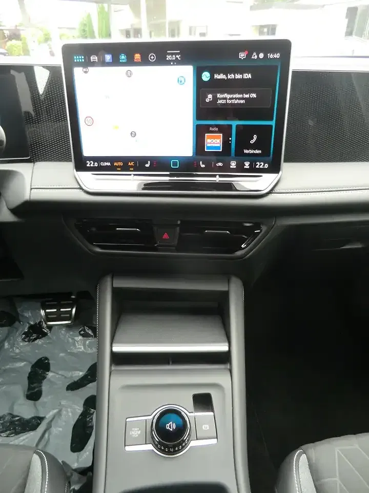Volkswagen Tiguan - Thumbnail 12
