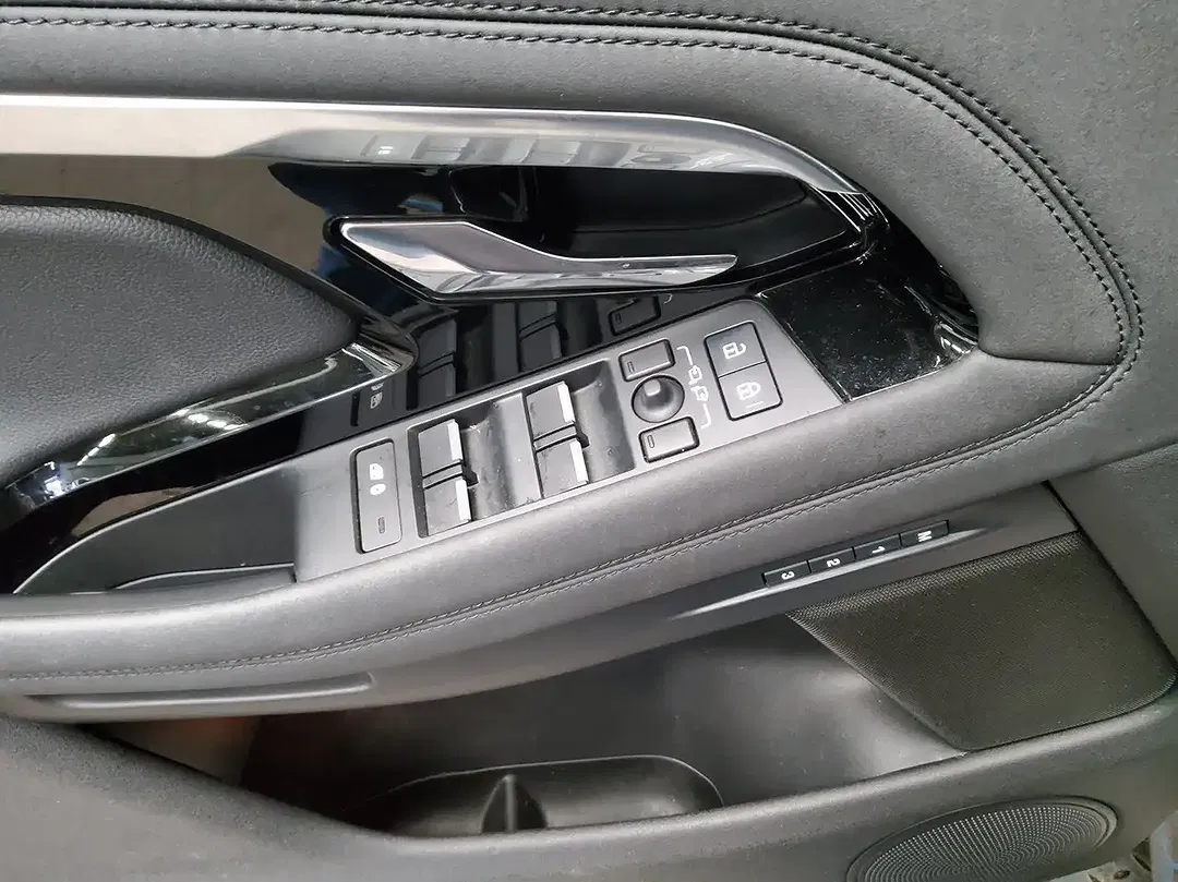Land Rover Range Rover Evoque - Thumbnail 8