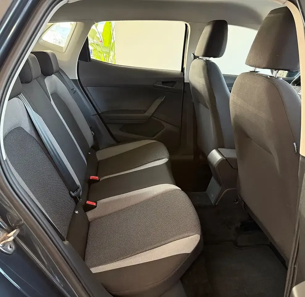 SEAT Ibiza - Thumbnail 10