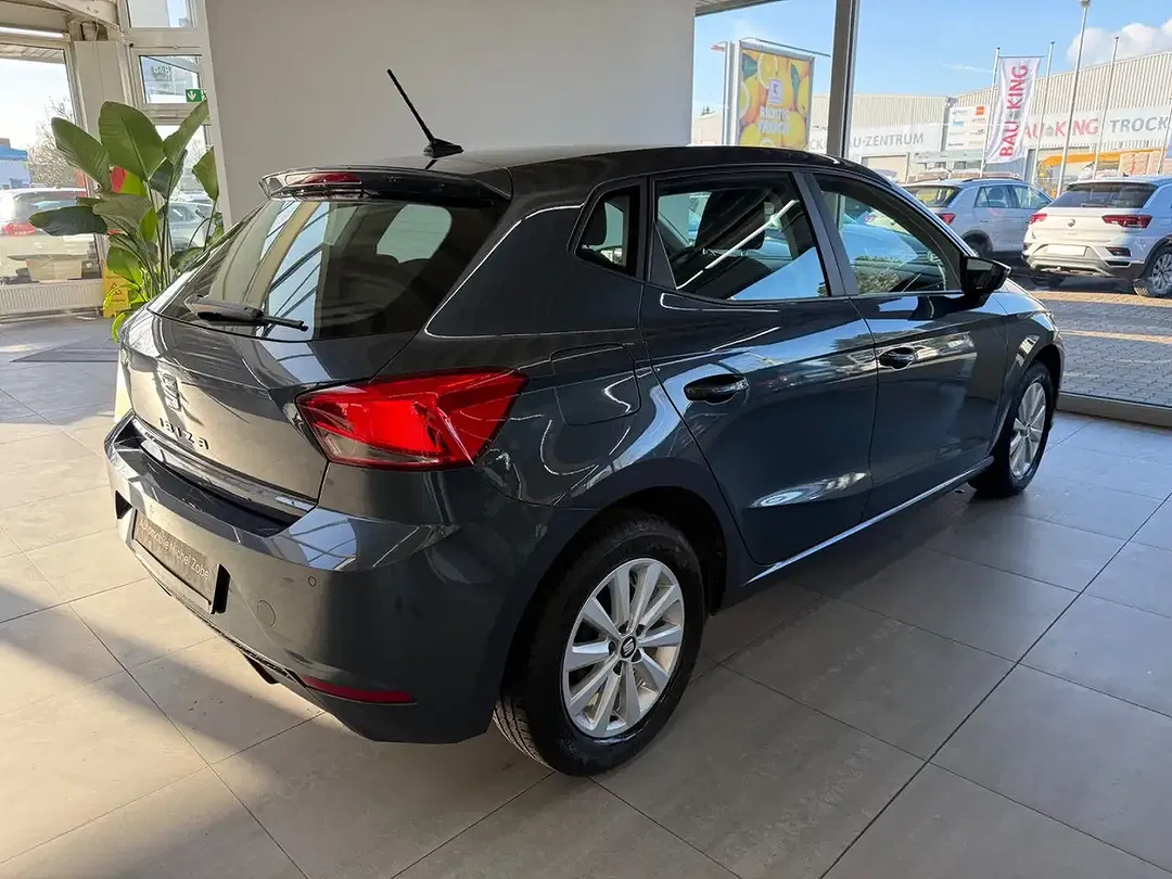 SEAT Ibiza - Thumbnail 3