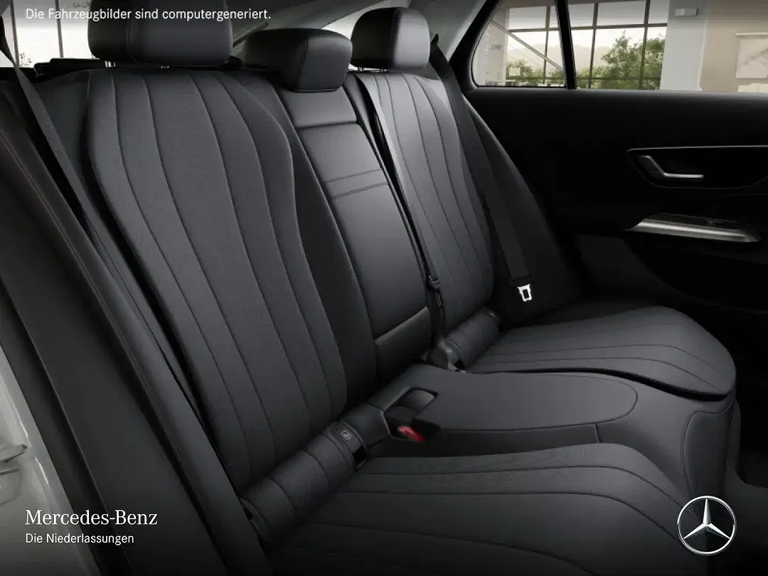 Mercedes-Benz E 220 - Thumbnail 12