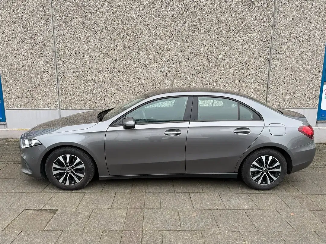 Mercedes-Benz A 180 - Thumbnail 10