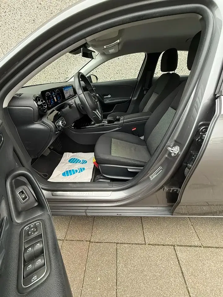 Mercedes-Benz A 180 - Thumbnail 11