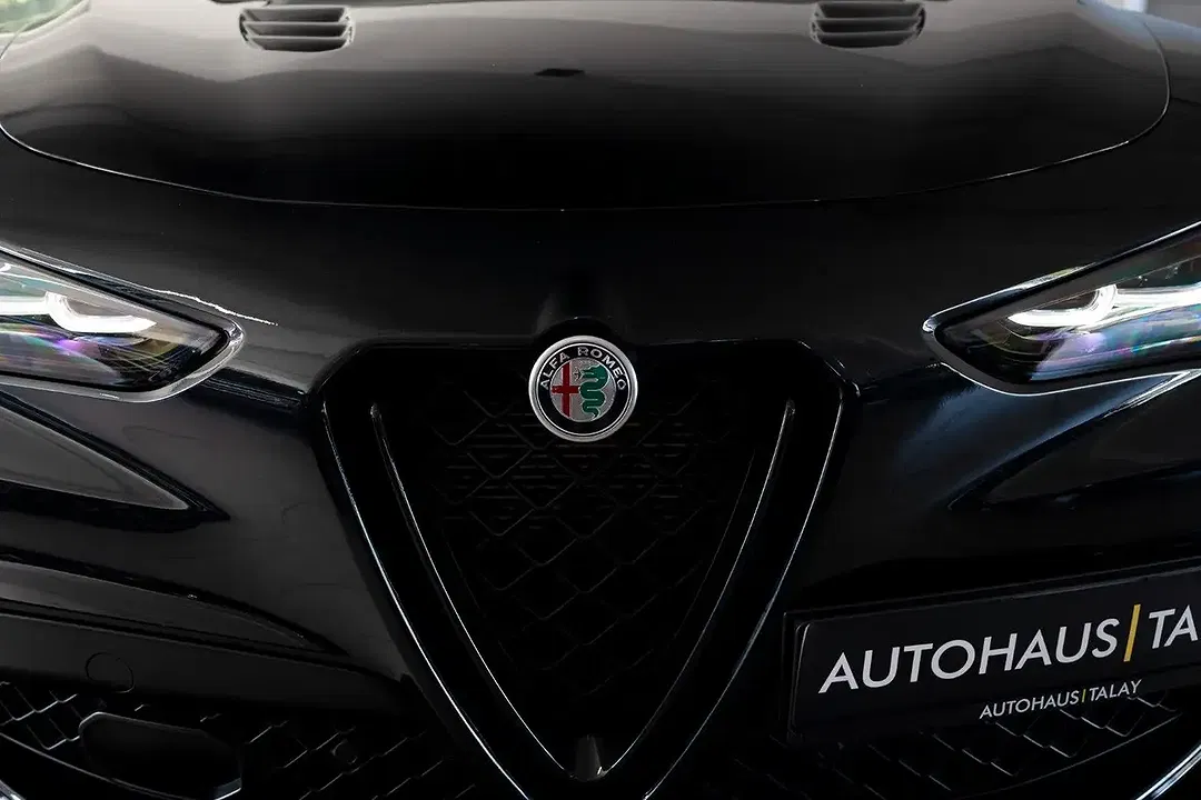 Alfa Romeo Stelvio - Thumbnail 10