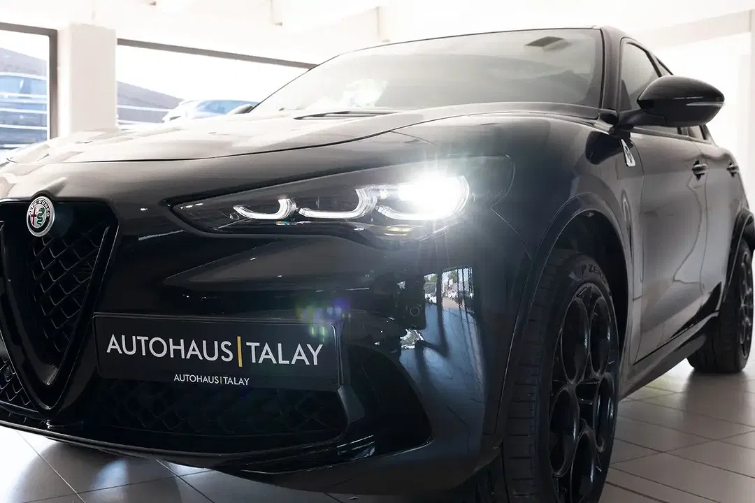 Alfa Romeo Stelvio - Thumbnail 12