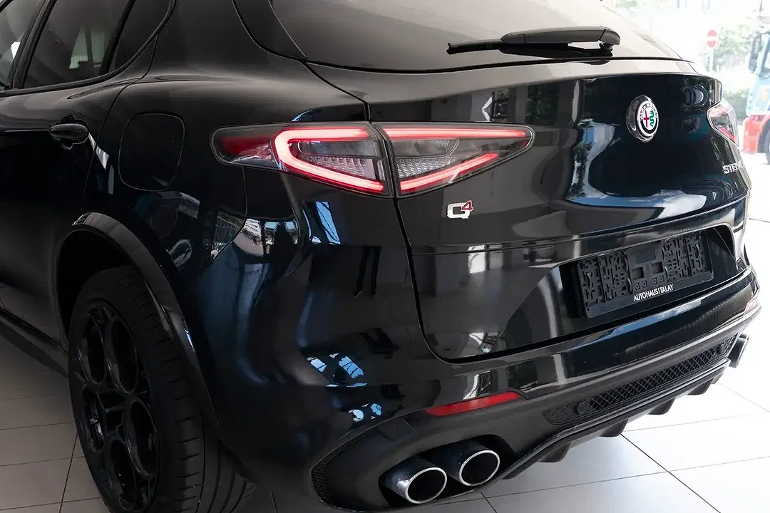 Alfa Romeo Stelvio - Thumbnail 13