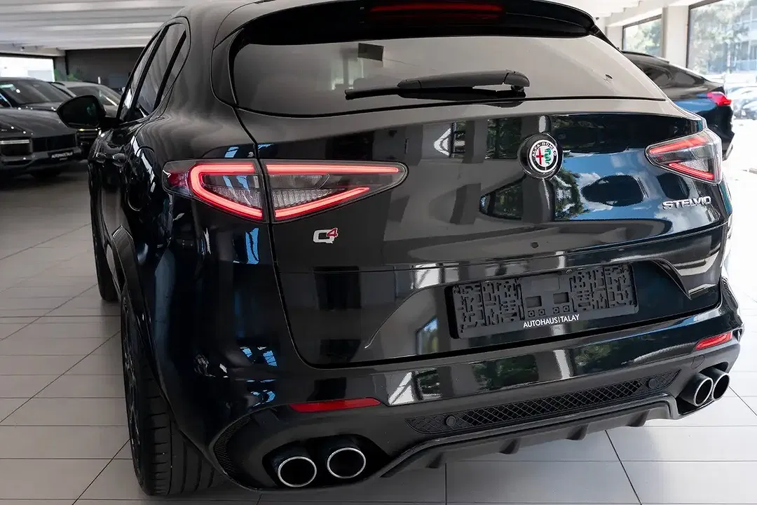 Alfa Romeo Stelvio - Thumbnail 14
