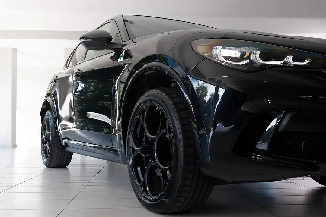 Alfa Romeo Stelvio - Thumbnail 5