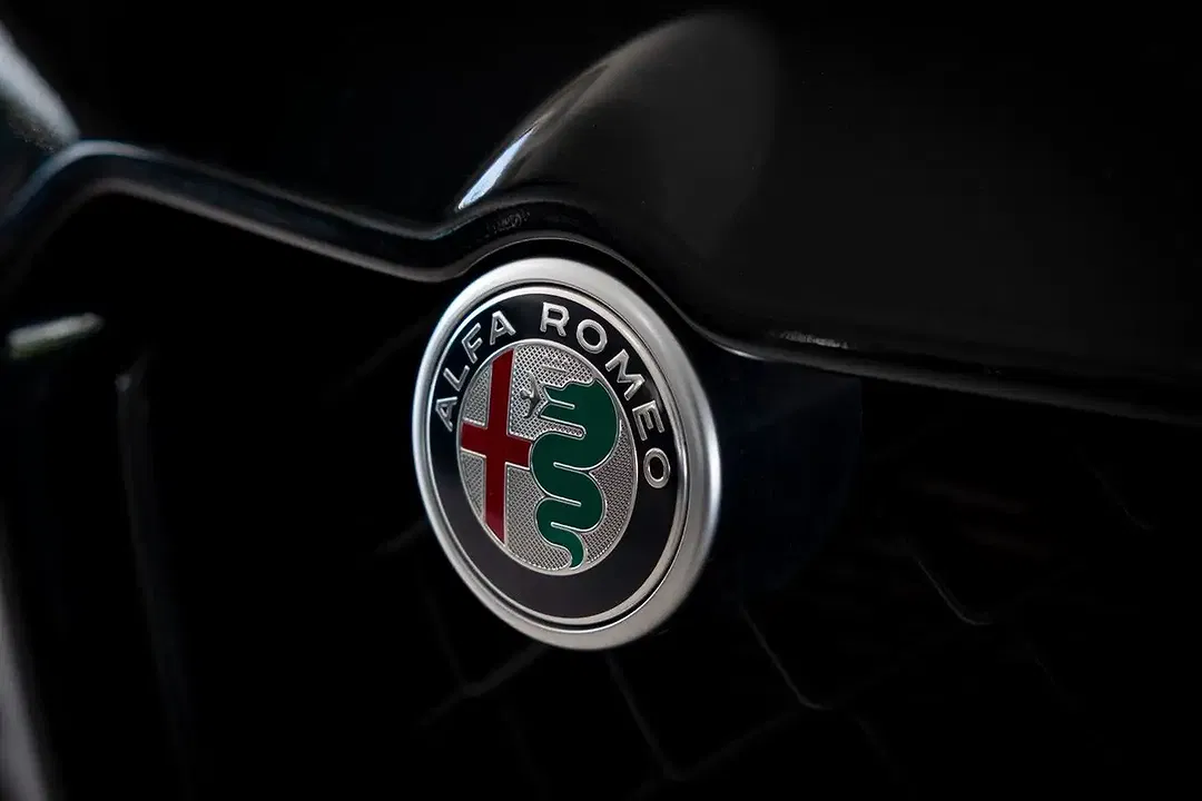 Alfa Romeo Stelvio - Thumbnail 8