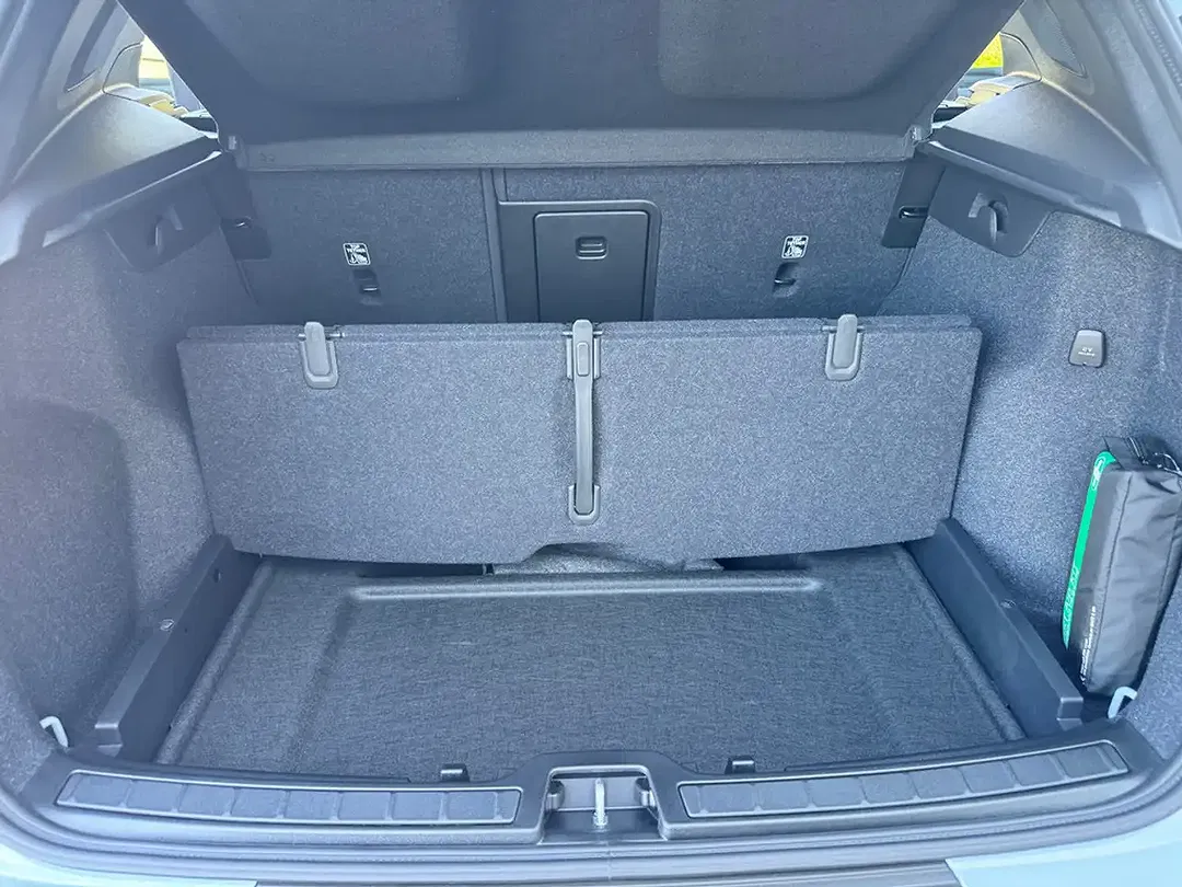 Volvo XC40 - Thumbnail 12