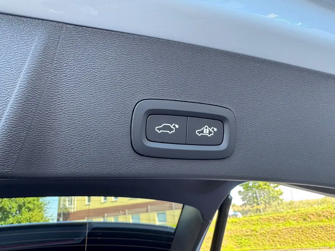 Volvo XC40 - Thumbnail 13