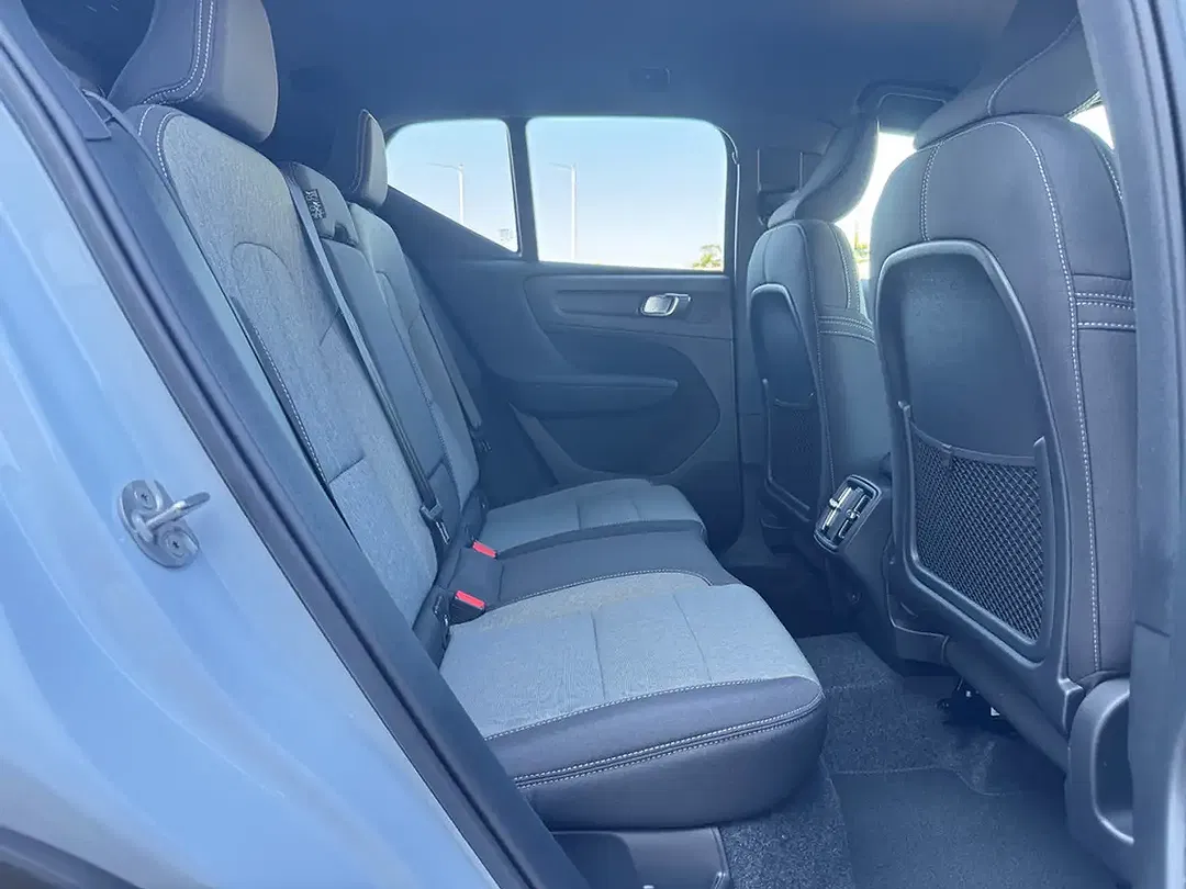 Volvo XC40 - Thumbnail 6