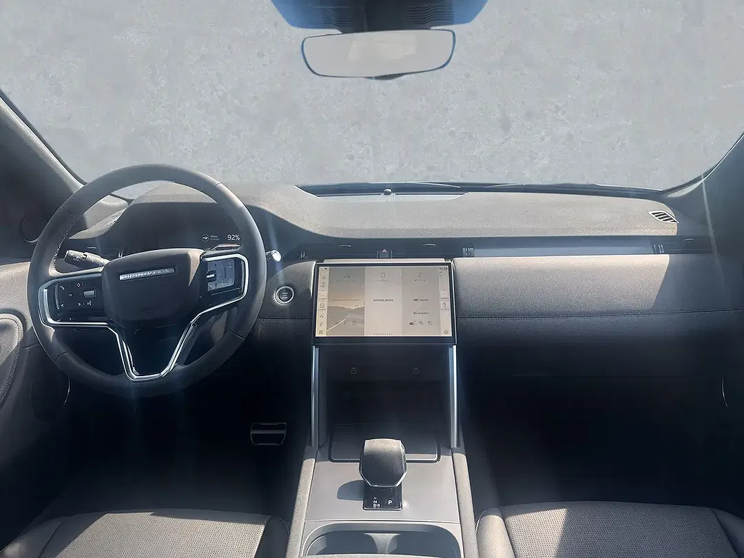 Land Rover Discovery Sport - Thumbnail 4