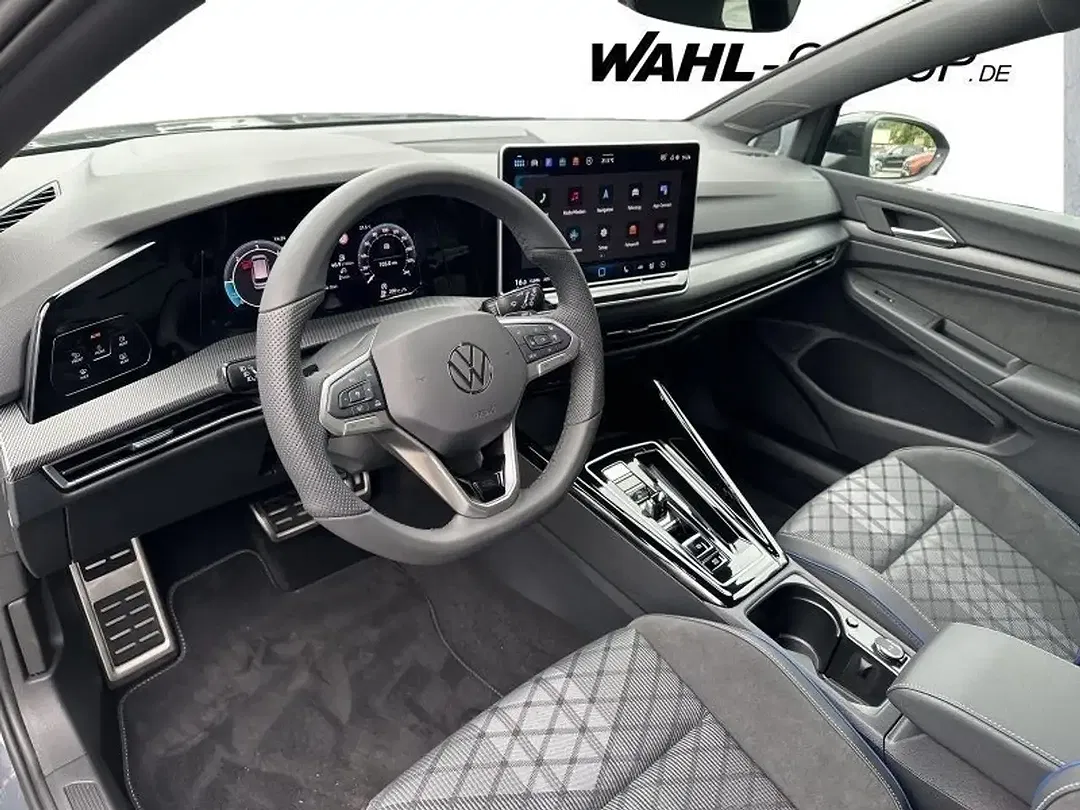 Volkswagen Golf - Thumbnail 11
