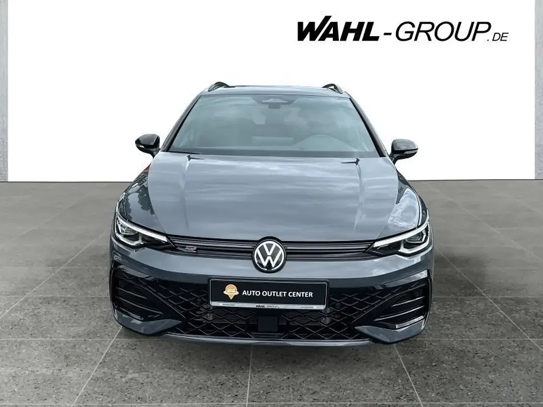 Volkswagen Golf - Thumbnail 2
