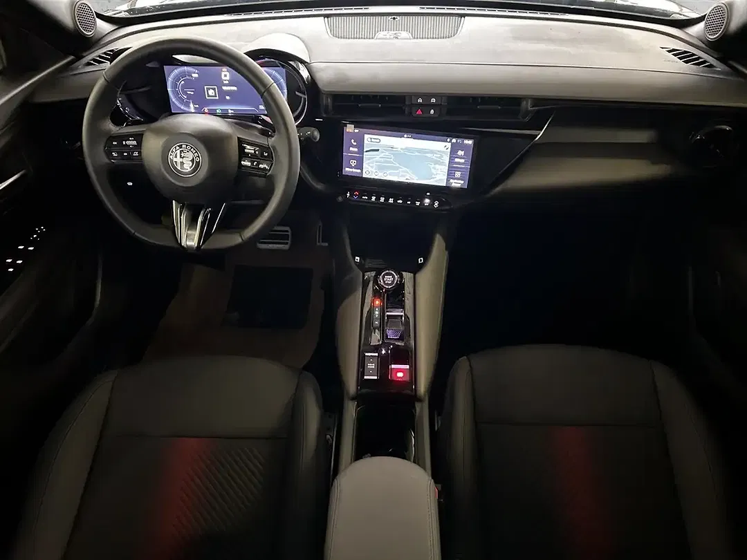 Alfa Romeo Junior 1.2 Ibrida Speciale - foto 15