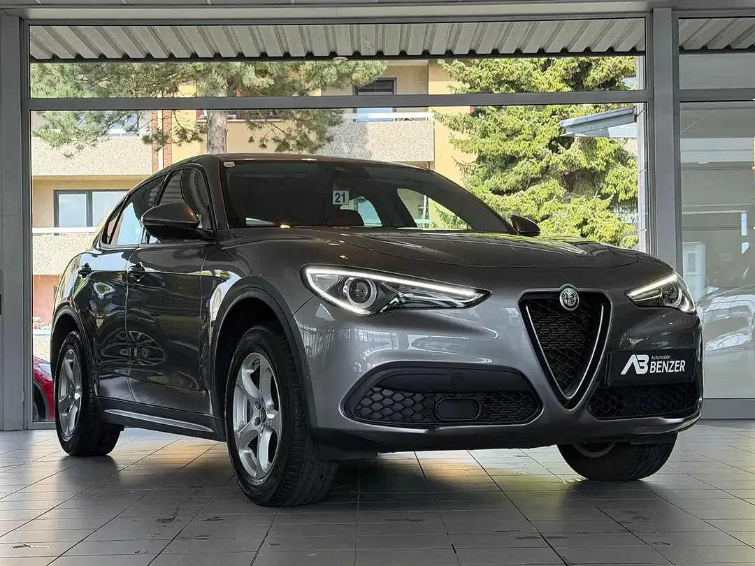 Alfa Romeo Stelvio AUT Q4 Super - foto 1