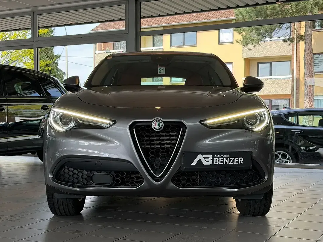 Alfa Romeo Stelvio AUT Q4 Super - foto 2
