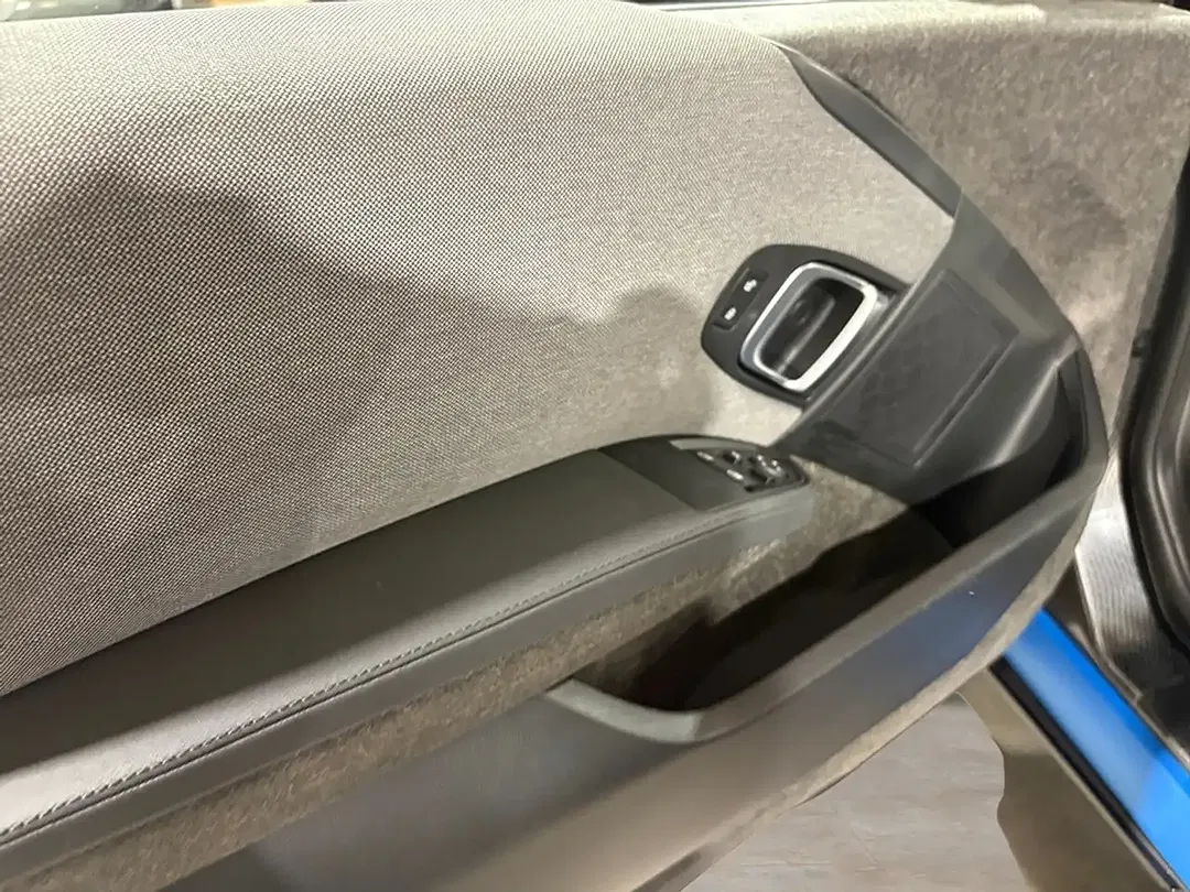 BMW i3 - Thumbnail 10