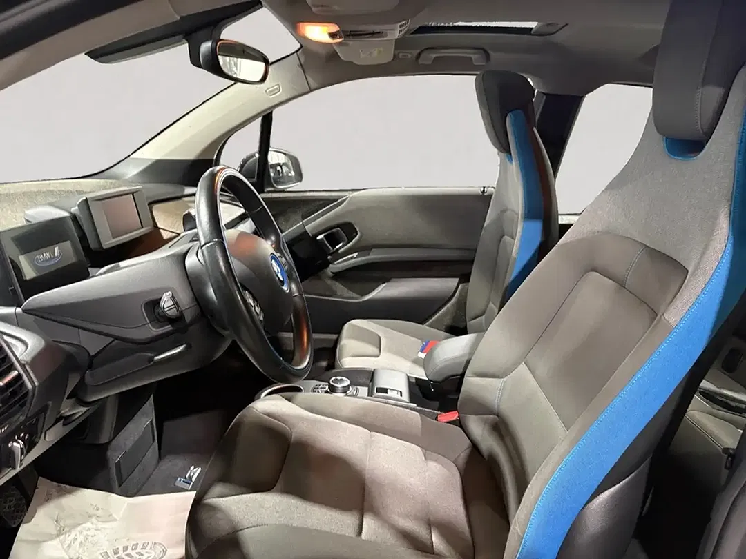 BMW i3 - Thumbnail 11