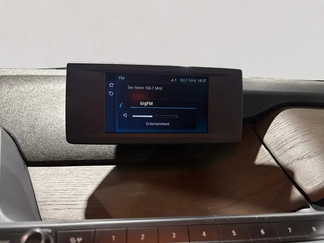 BMW i3 - Thumbnail 14