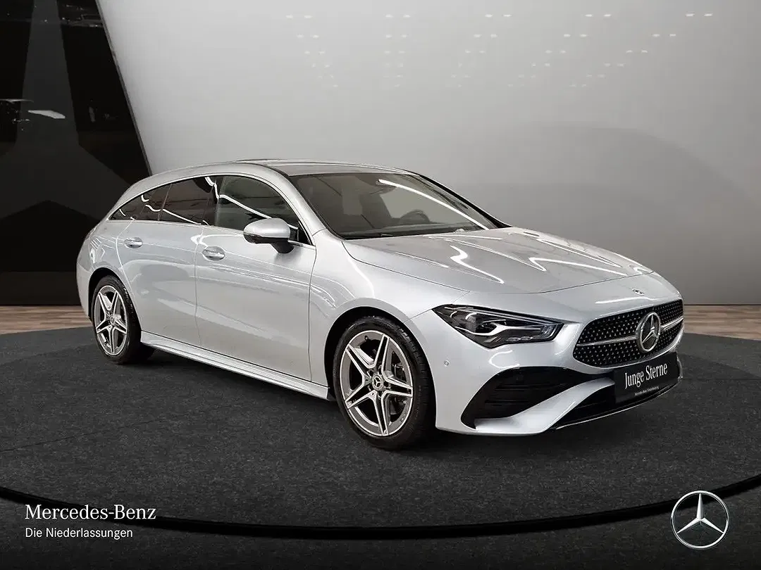 Mercedes-Benz CLA 200 - Thumbnail 4