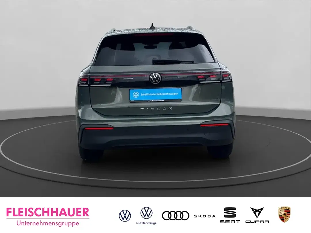 Volkswagen Tiguan - Thumbnail 4