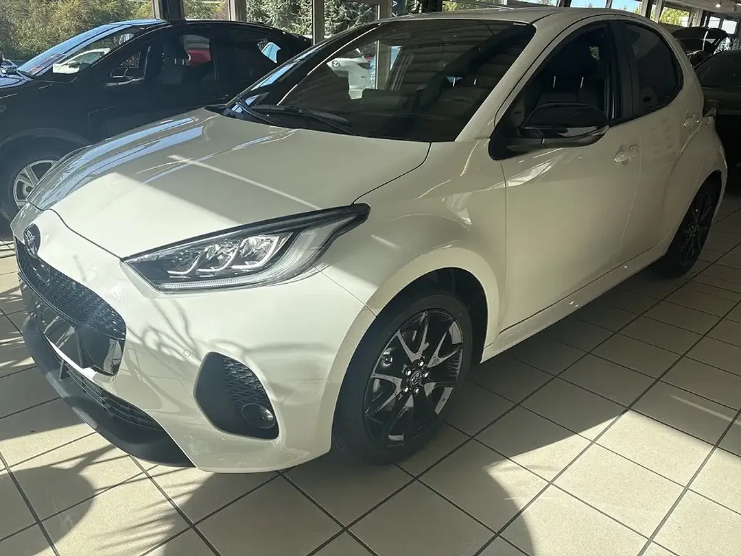 Mazda 2 - Thumbnail 1