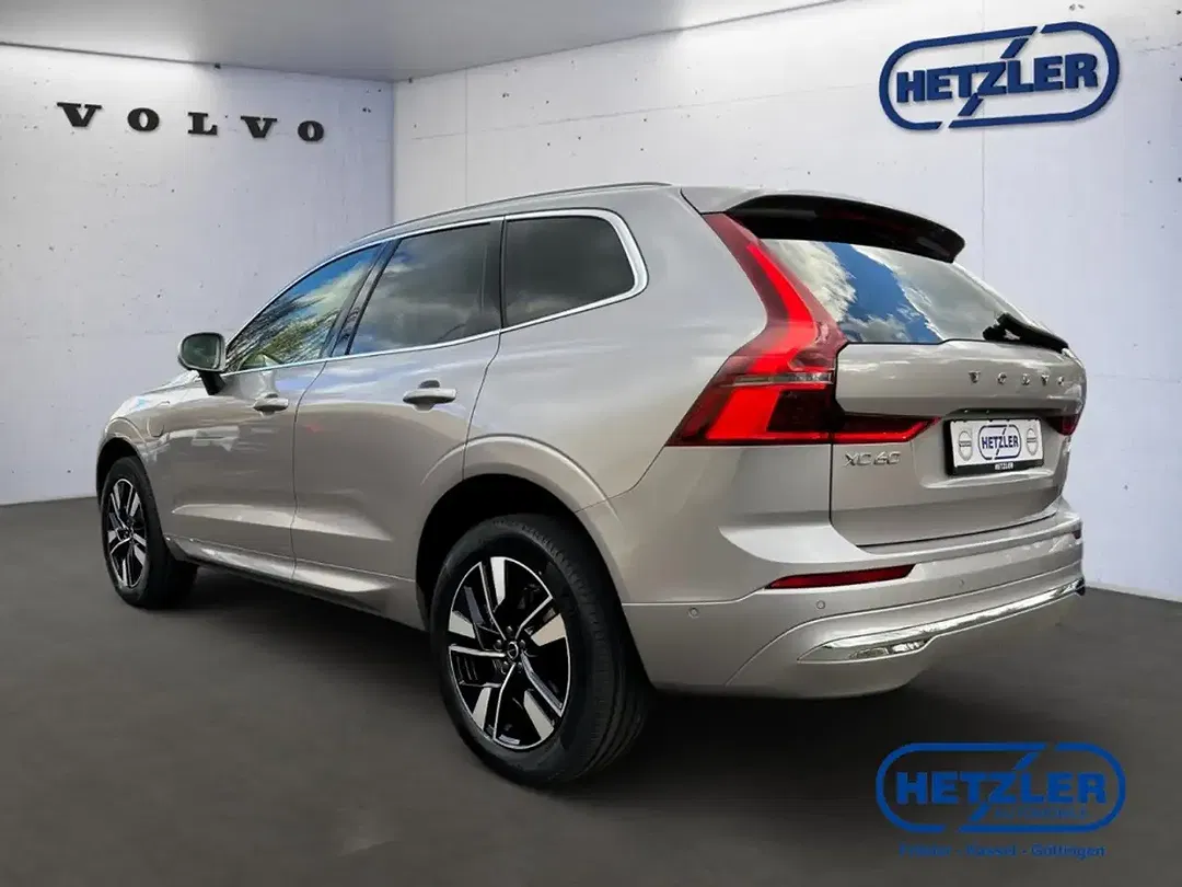 Volvo XC60 - Thumbnail 4
