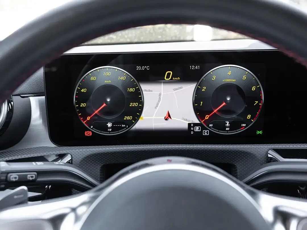Mercedes-Benz CLA 200 - Thumbnail 10