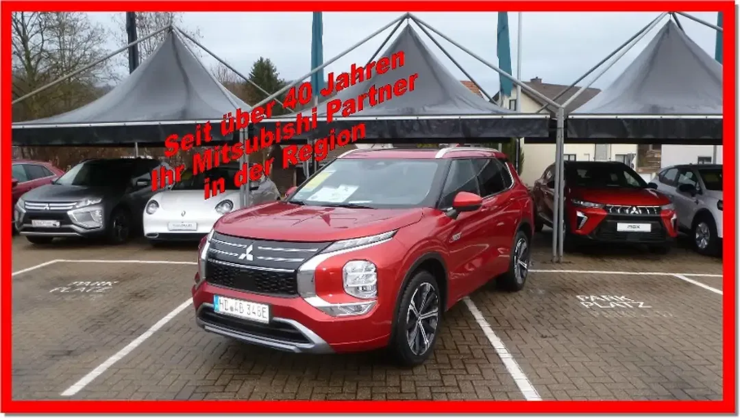 Mitsubishi Outlander - Thumbnail 1