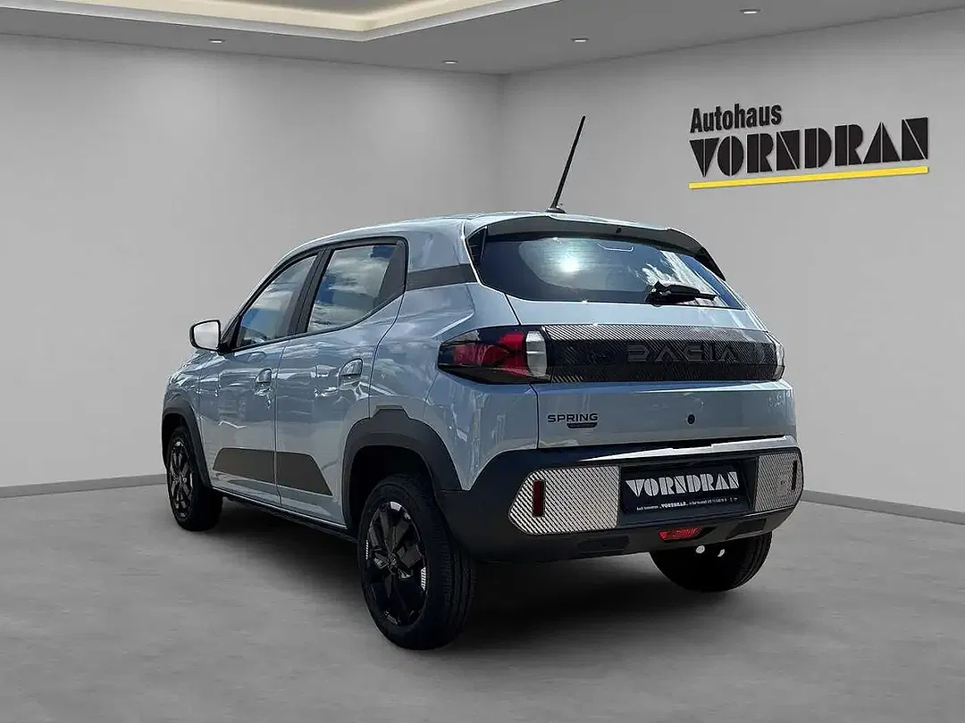 Dacia Spring - Thumbnail 3