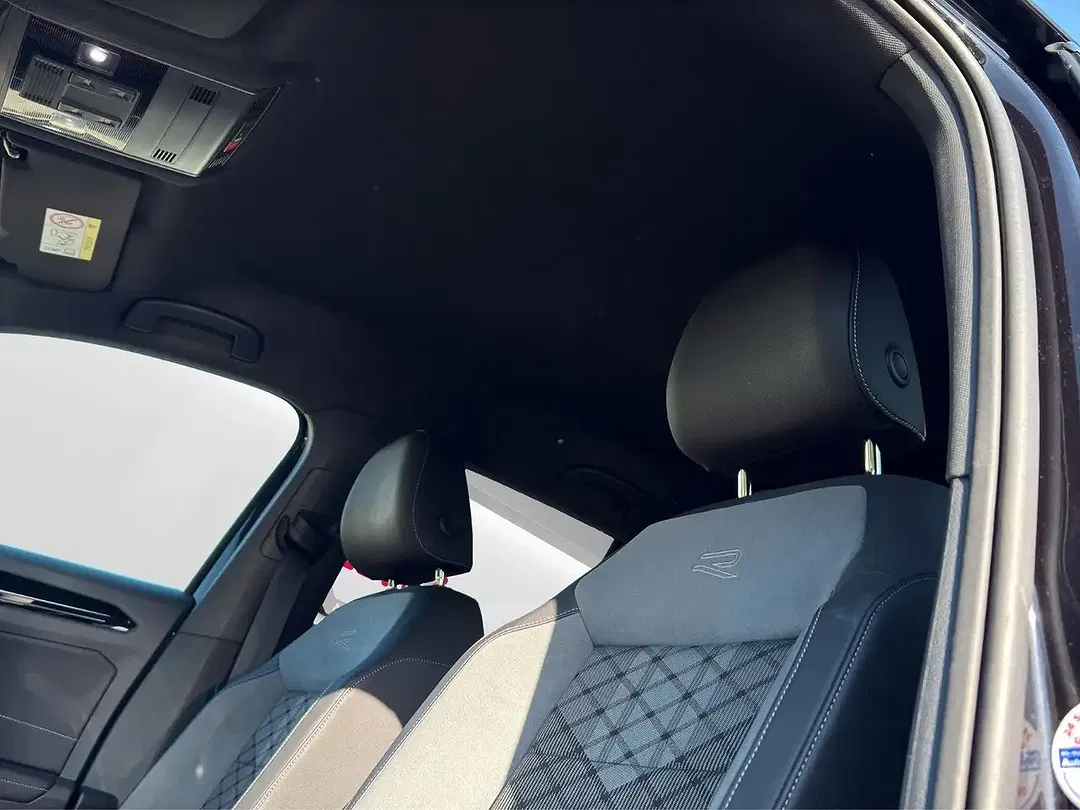 Volkswagen T-Roc - Thumbnail 27