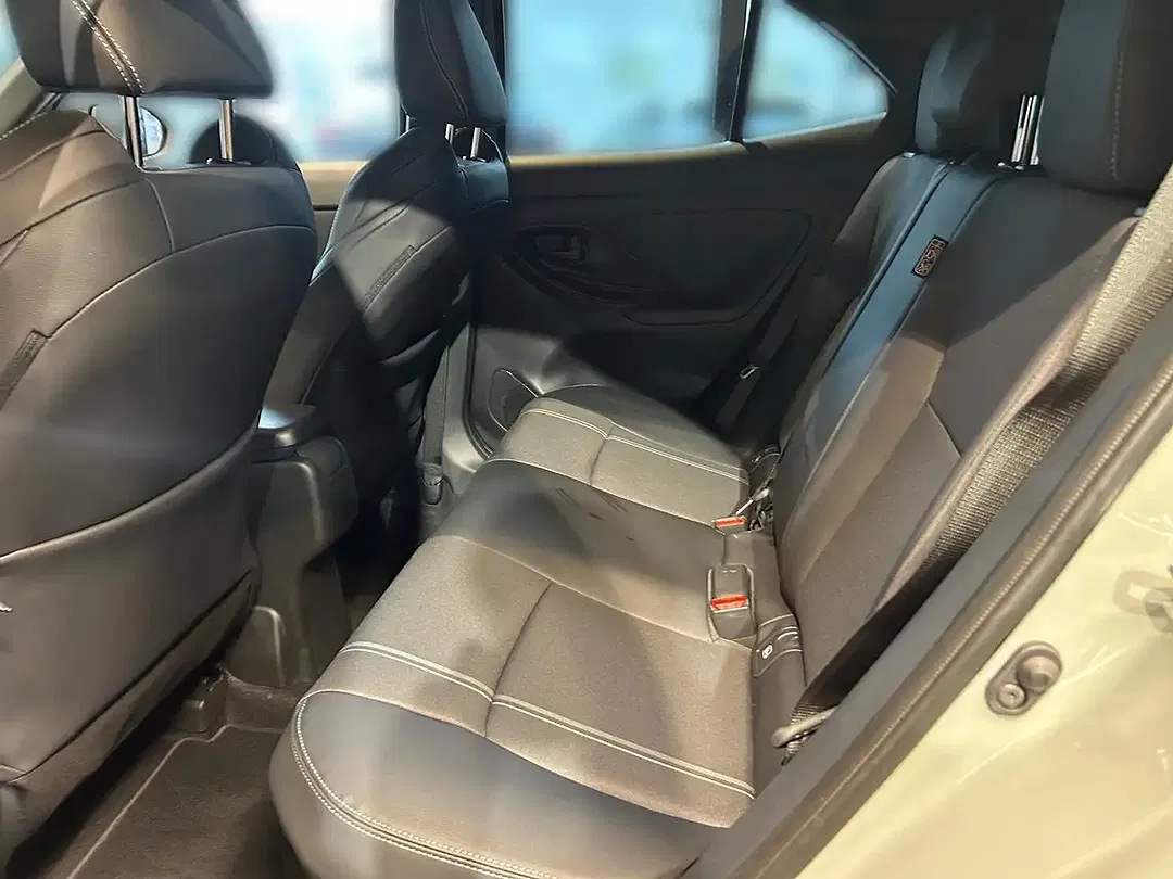 Toyota Yaris Cross - Thumbnail 11