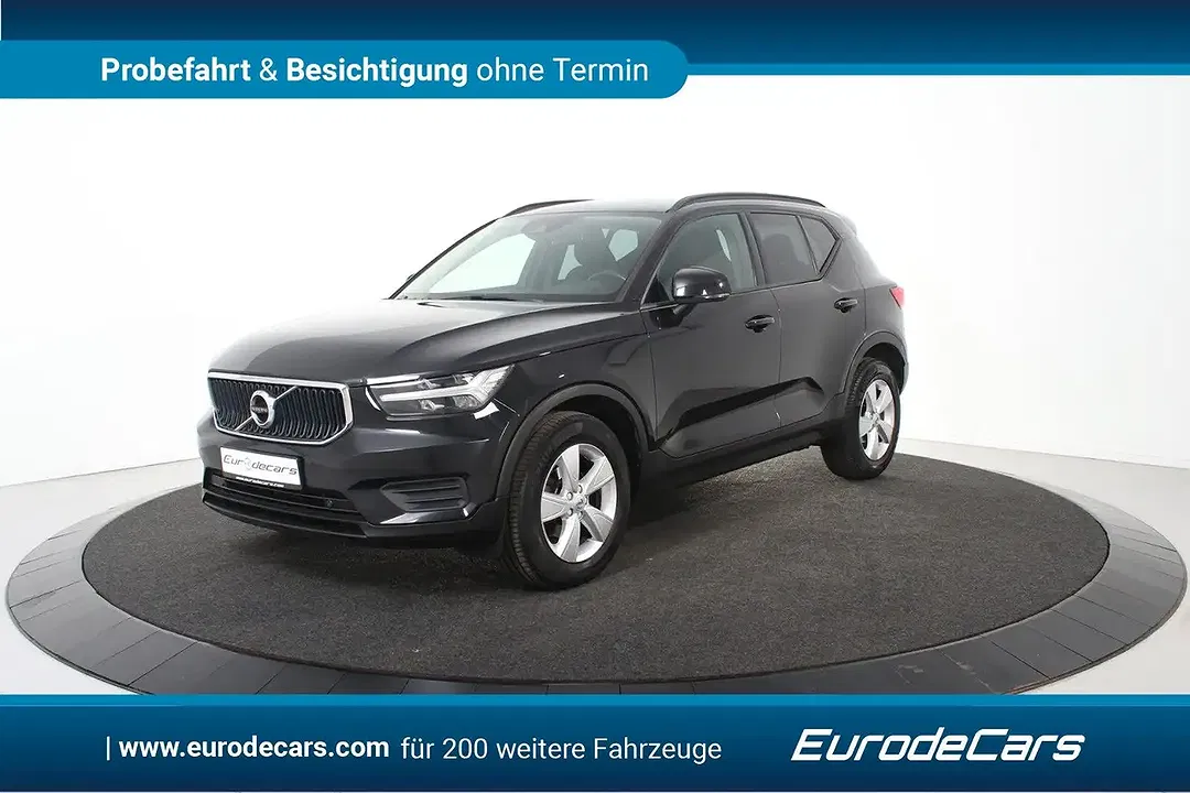Volvo XC40 - Thumbnail 3