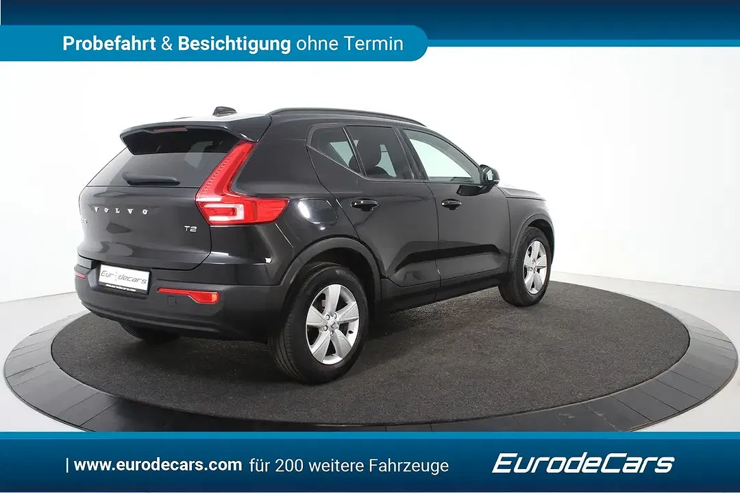 Volvo XC40 - Thumbnail 4