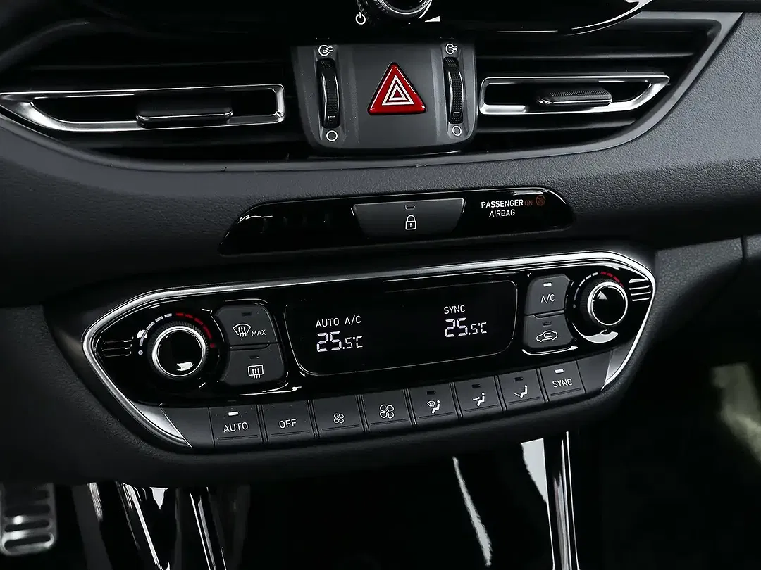 Hyundai i30 - Thumbnail 13