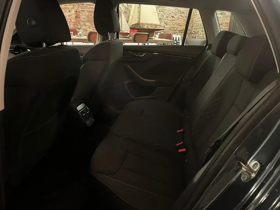 Skoda Kamiq - Thumbnail 17