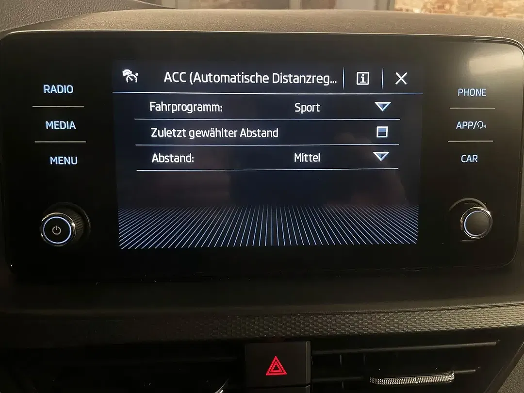 Skoda Kamiq - Thumbnail 28