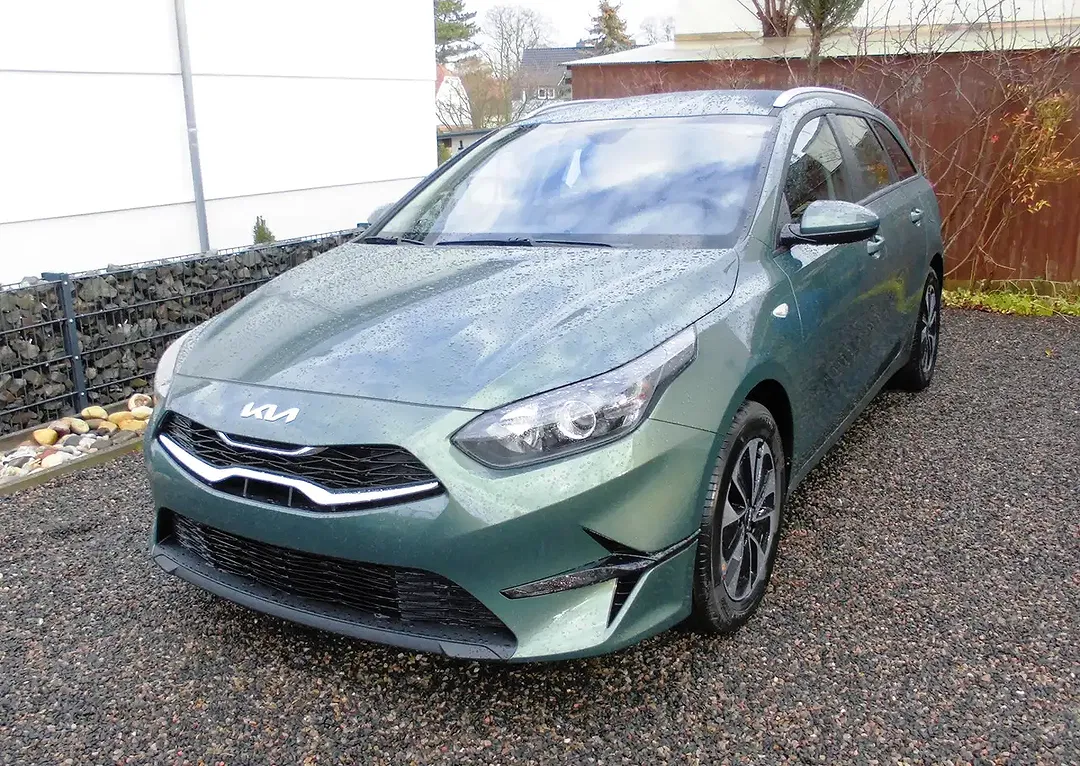 Kia Ceed SW / cee'd SW - Thumbnail 2