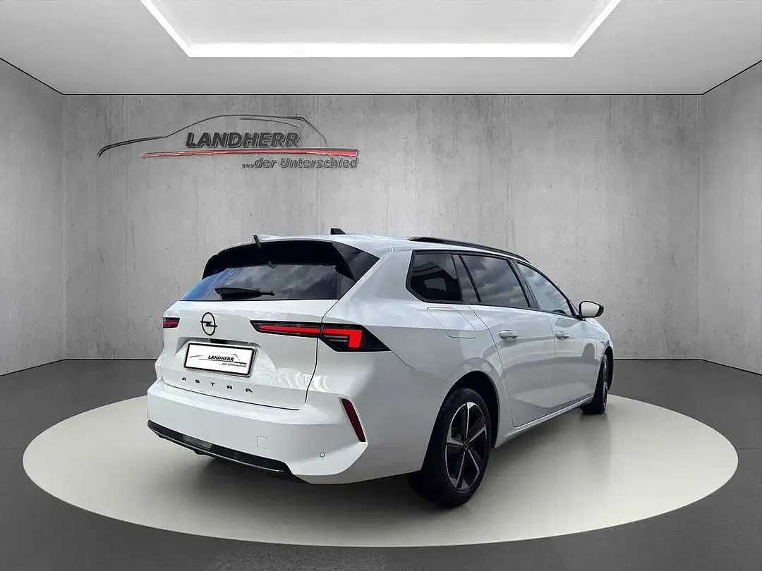 Opel Astra - Thumbnail 3