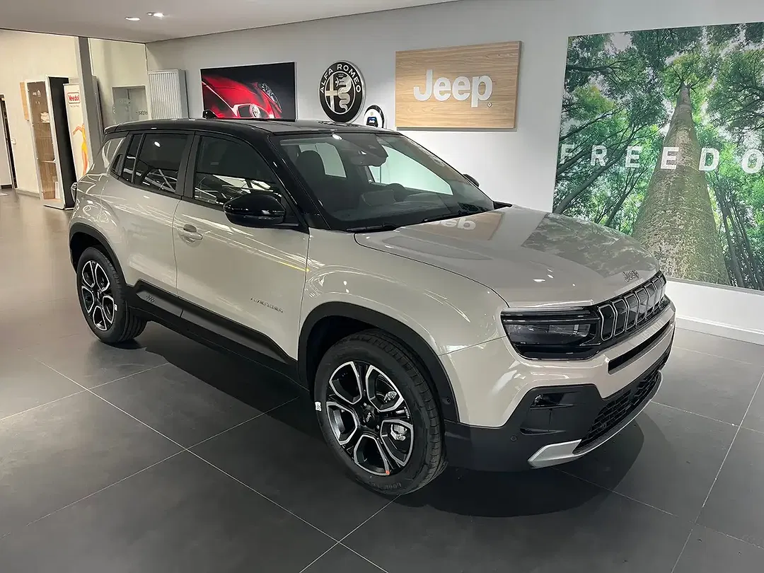 Jeep Avenger 1.2 e-Hybrid MHEV Summit - foto 2