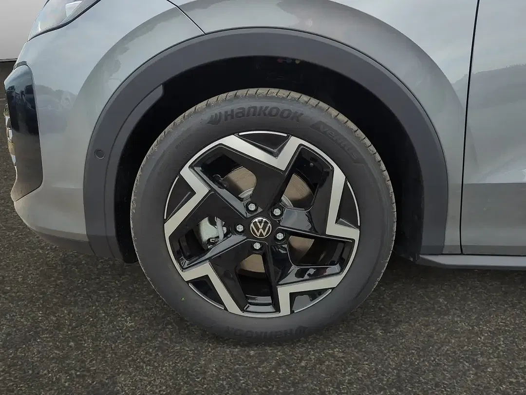 Volkswagen T-Roc - Thumbnail 7