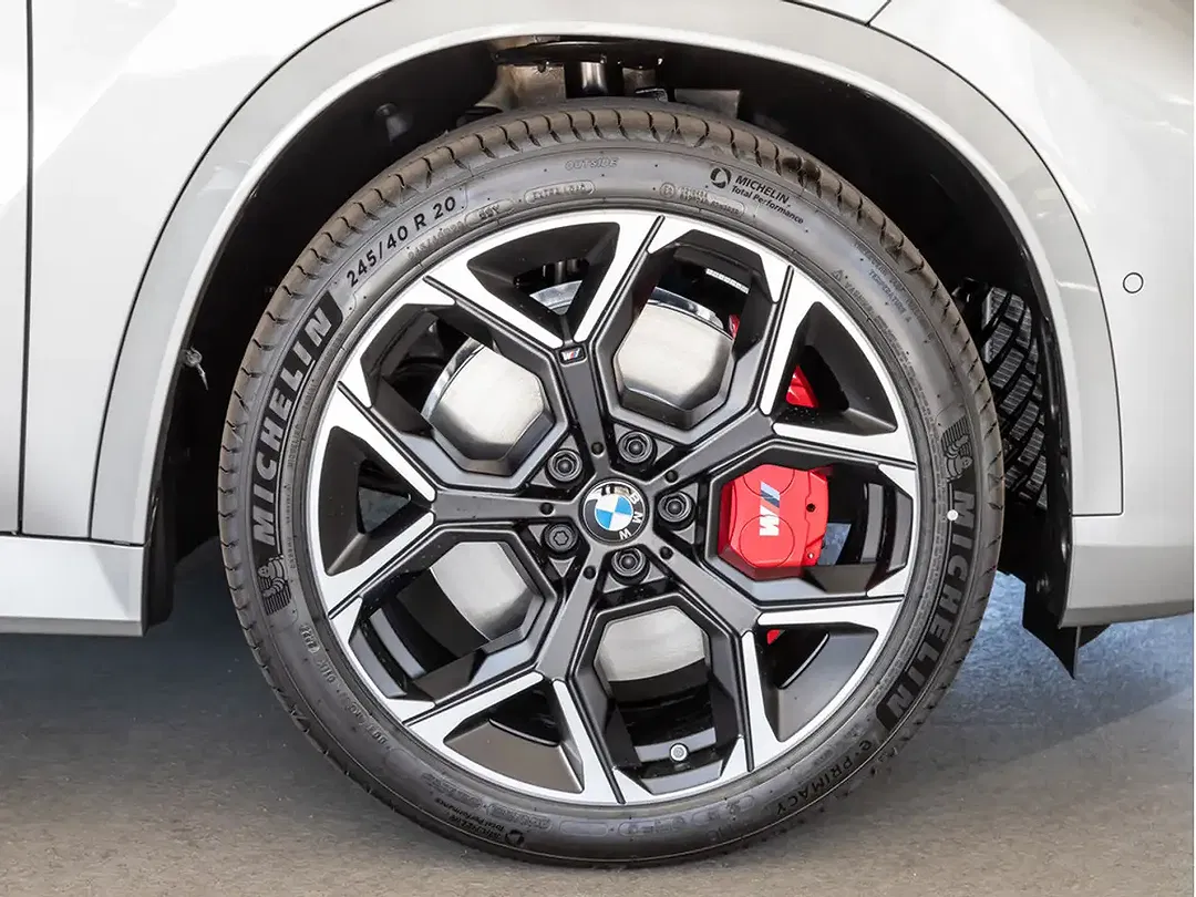 BMW X1 - Thumbnail 10