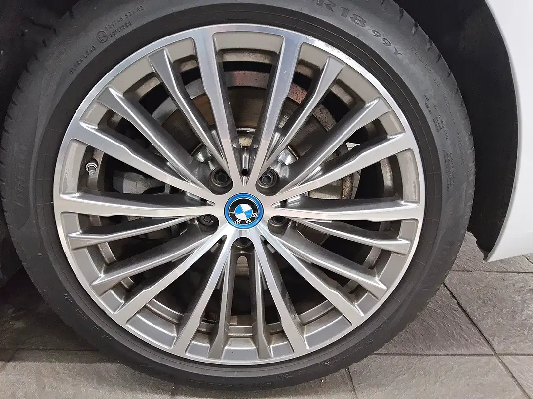 BMW 320 - Thumbnail 7