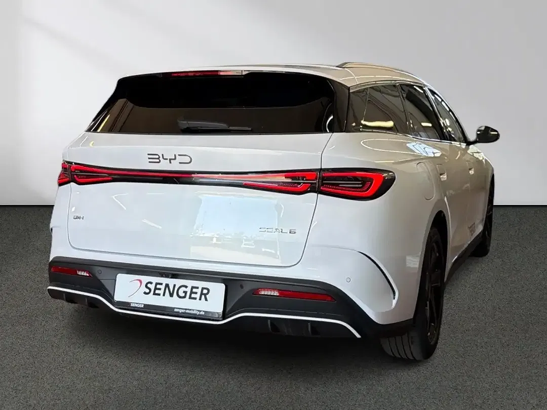 BYD Seal - Thumbnail 3