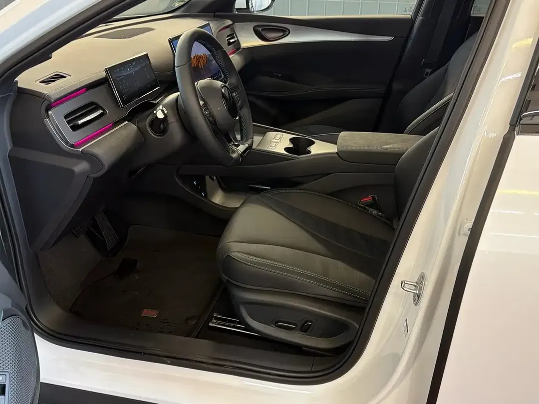BYD Seal - Thumbnail 9
