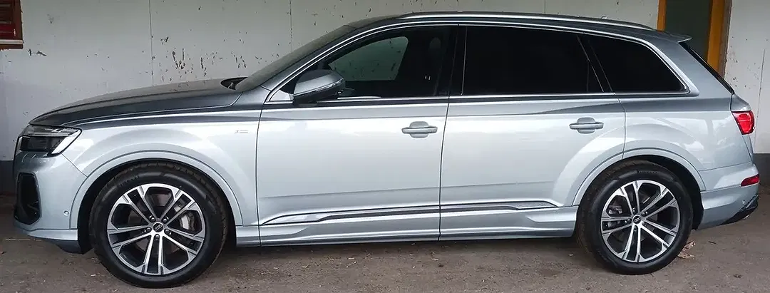 Audi Q7 - Thumbnail 3