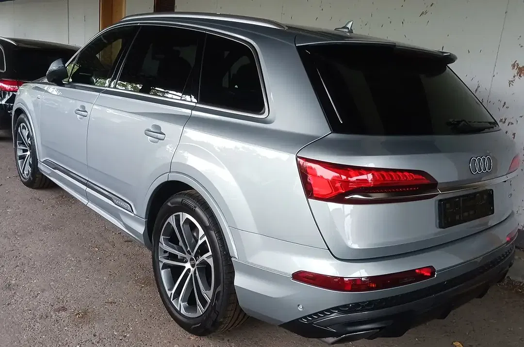 Audi Q7 - Thumbnail 5