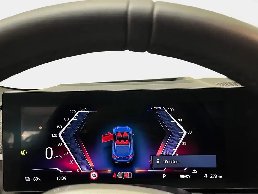 BMW i4 - Thumbnail 12